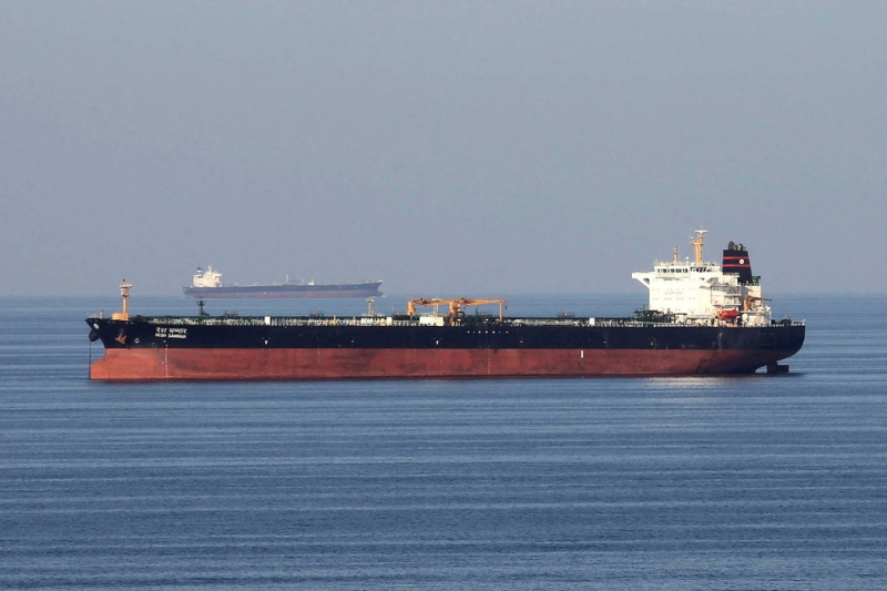 Preços de seguros para navios no Estreito de Hormuz sobem 60% com guerra entre Irã e Israel