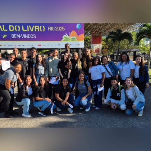 Lar Fabiano de Cristo leva jovens aprendizes à Bienal do Livro Rio