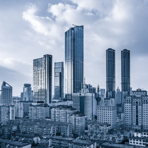 Perigo eminente: mercado de proteção não regulamentado coloca em risco imobiliárias e locadoras