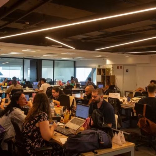 Seguro de vida cresce entre benefícios oferecidos por pequenas e médias empresas
